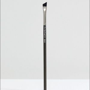 MAC Cosmetics 266 Synthetic Small Angle Brush